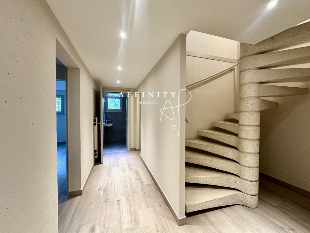7 Zimmer Wohnung zum verkaufen in Anières - Bild 1/13