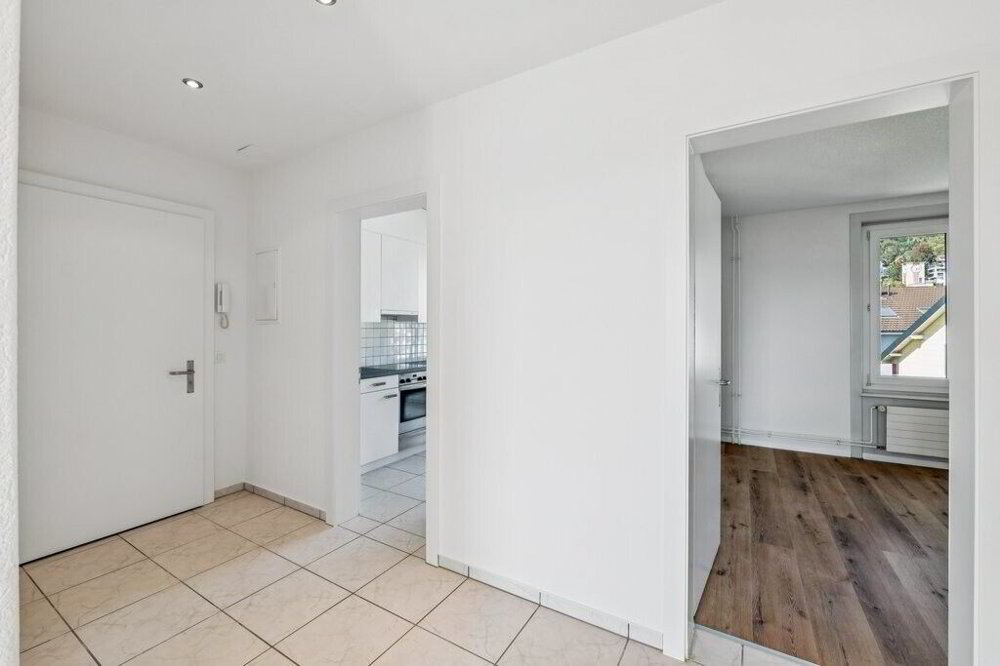 Appartement 2.5 pièces à louer à Grenchen - image 1/8
