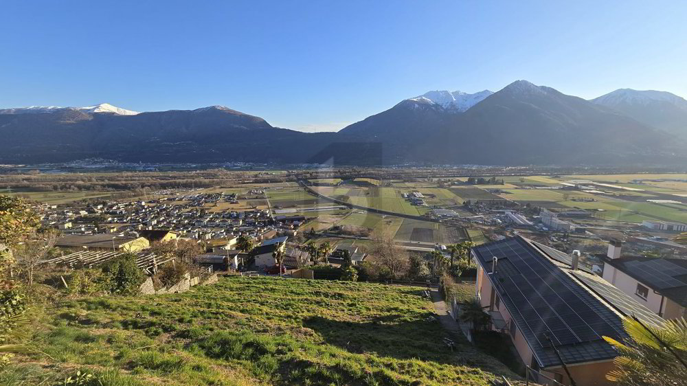 AMPIO IN POSIZIONE SOLEGGIATA CON VISTA - Ansicht 2