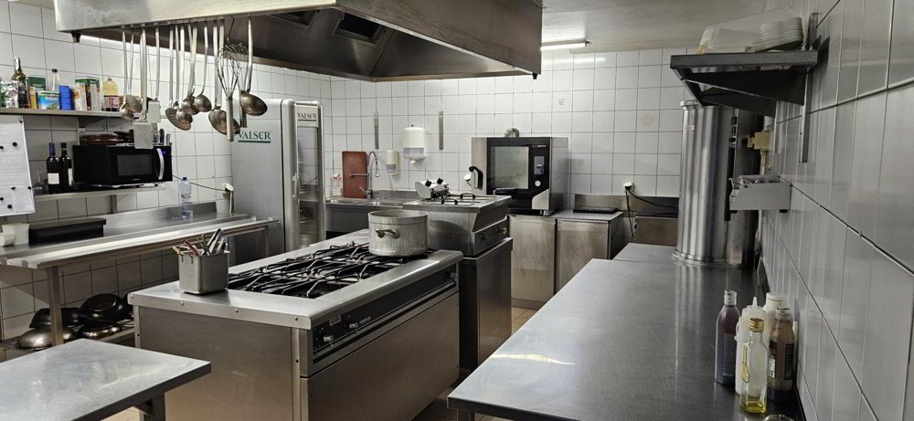 25.5 rooms Miscellaneous to buy in St-Maurice - image 1/17
