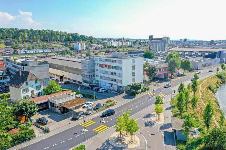 Appartamento di 1 locali in affitto a Bienne - immagine 1/9