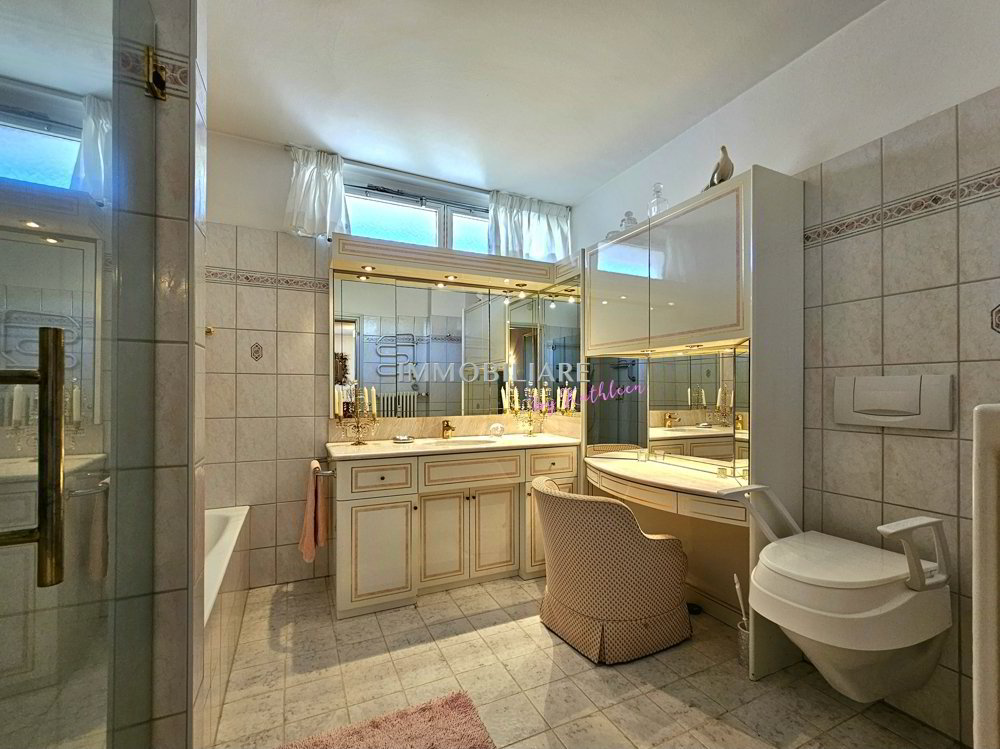 3 rooms Apartment to buy in Ascona - image 1/13