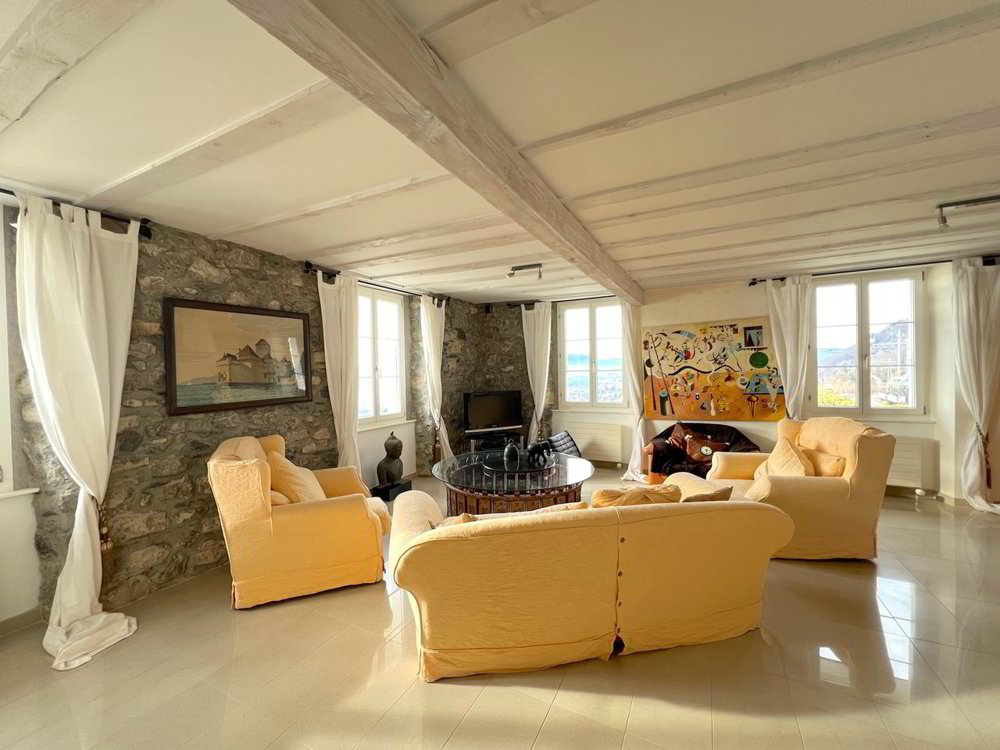 Maison 10 pièces à acheter à Montreux - image 1/13