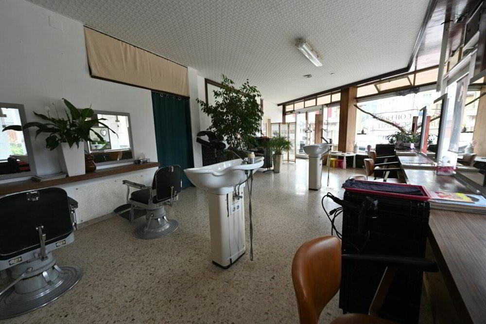 Local Commercial - Mehr