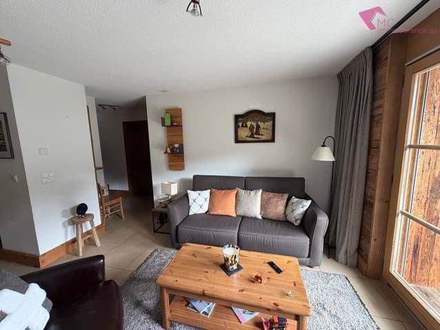 2.5 rooms Apartment to buy in Ovronnaz - image 1/13