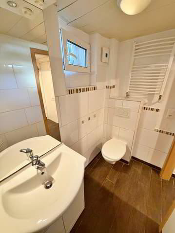 12 Zimmer Büro zum verkaufen in Ste-Croix - Bild 1/13