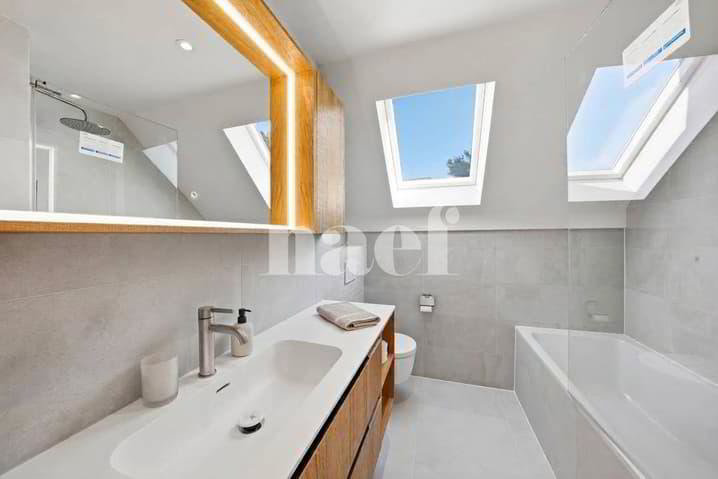 Maison 7.5 pièces à acheter à Mies - image 1/9