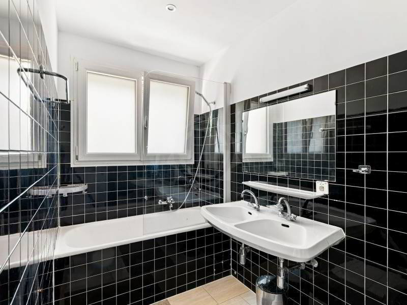 Casa di 8 locali in vendita a Versoix - immagine 1/12