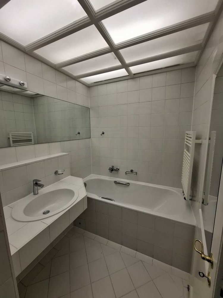 Appartamento di 5 locali in affitto a Genève - immagine 1/10