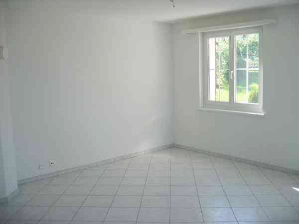 Appartement 3.5 pièces à louer à Pfyn - image 1/6