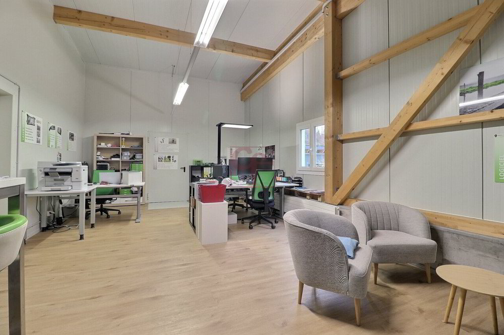 null rooms Office & Commercial to buy in Enney - image 1/4