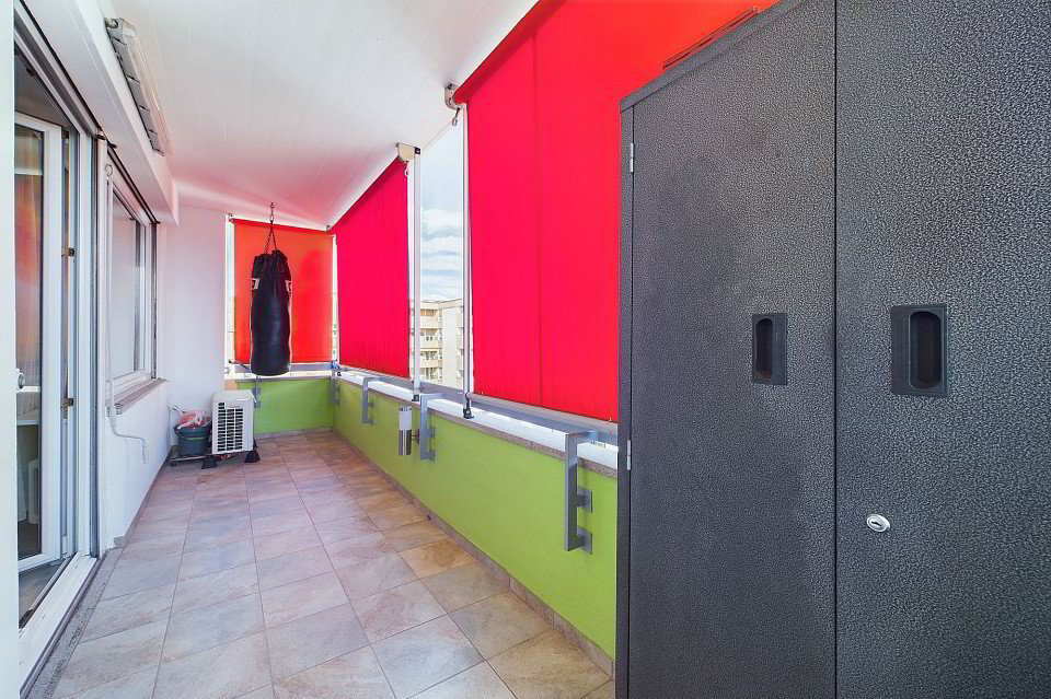 3 rooms Apartment to buy in Lugano - image 1/13