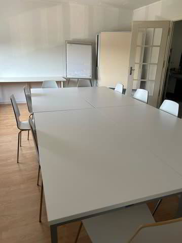 4 rooms Office & Commercial for rent in Murten - image 1/7