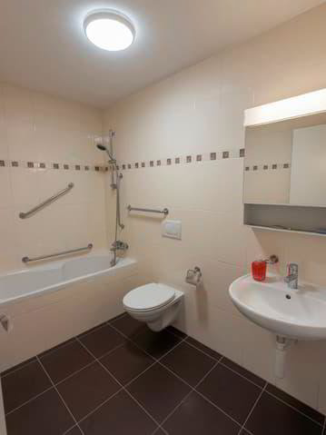 2 rooms Apartment for rent in Aigle - image 1/8
