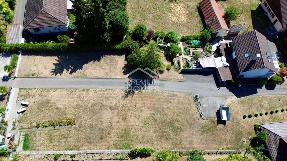 null rooms Land to buy in Brügg BE - image 1/7