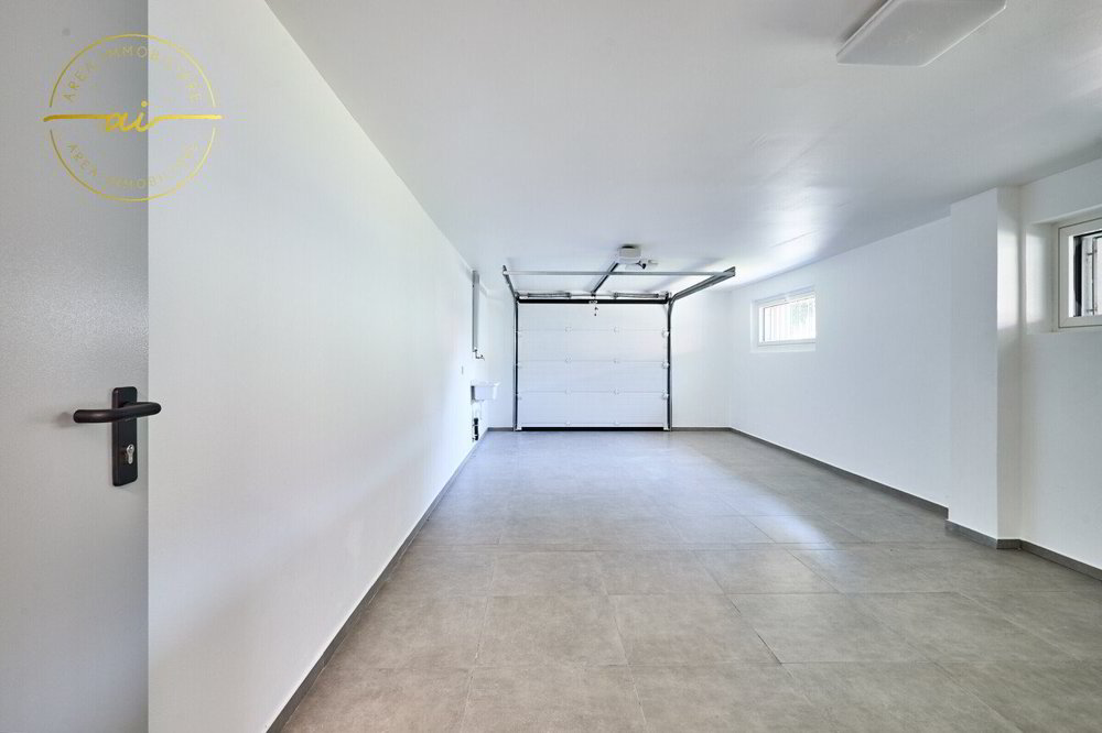 3 rooms Apartment to buy in Balerna - image 1/13