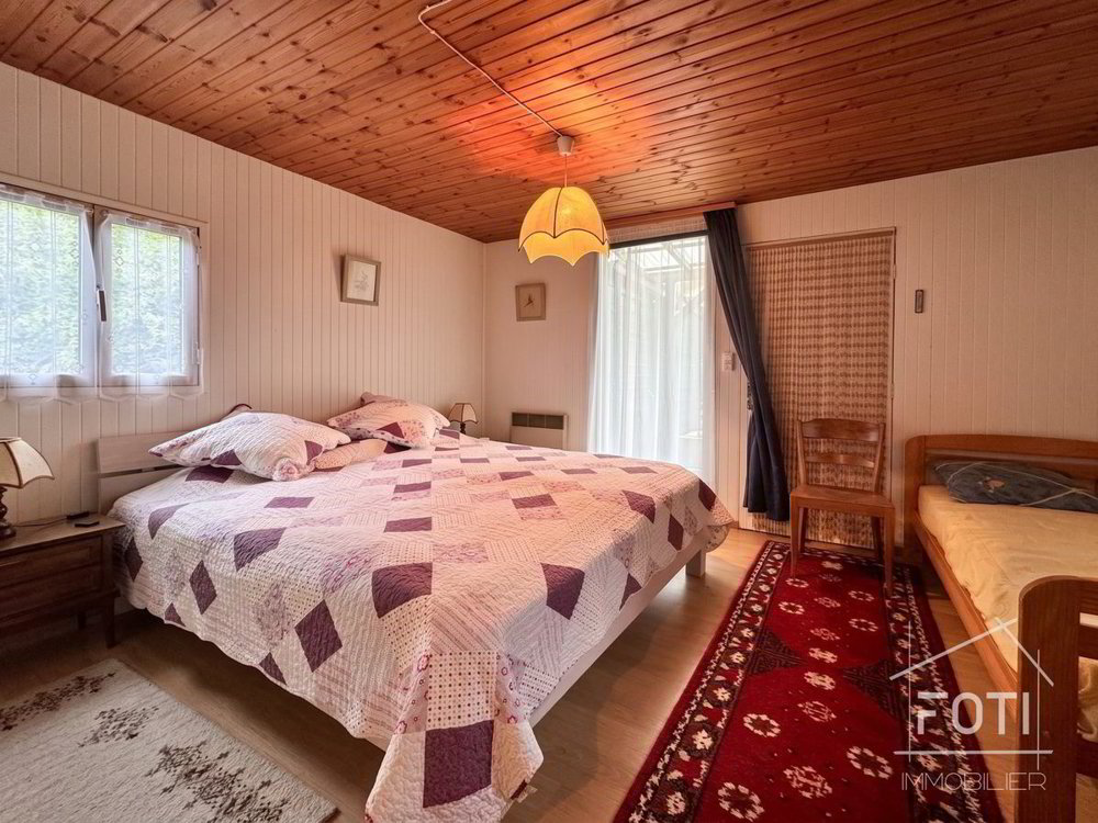 2 rooms House to buy in St-Maurice - image 1/13