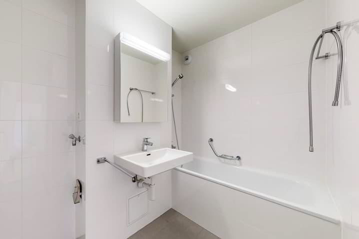 3 rooms Apartment for rent in Chêne-Bougeries - image 1/6