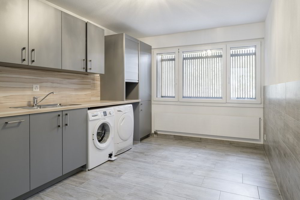 8 Zimmer Haus zum verkaufen in Madetswil - Bild 1/13