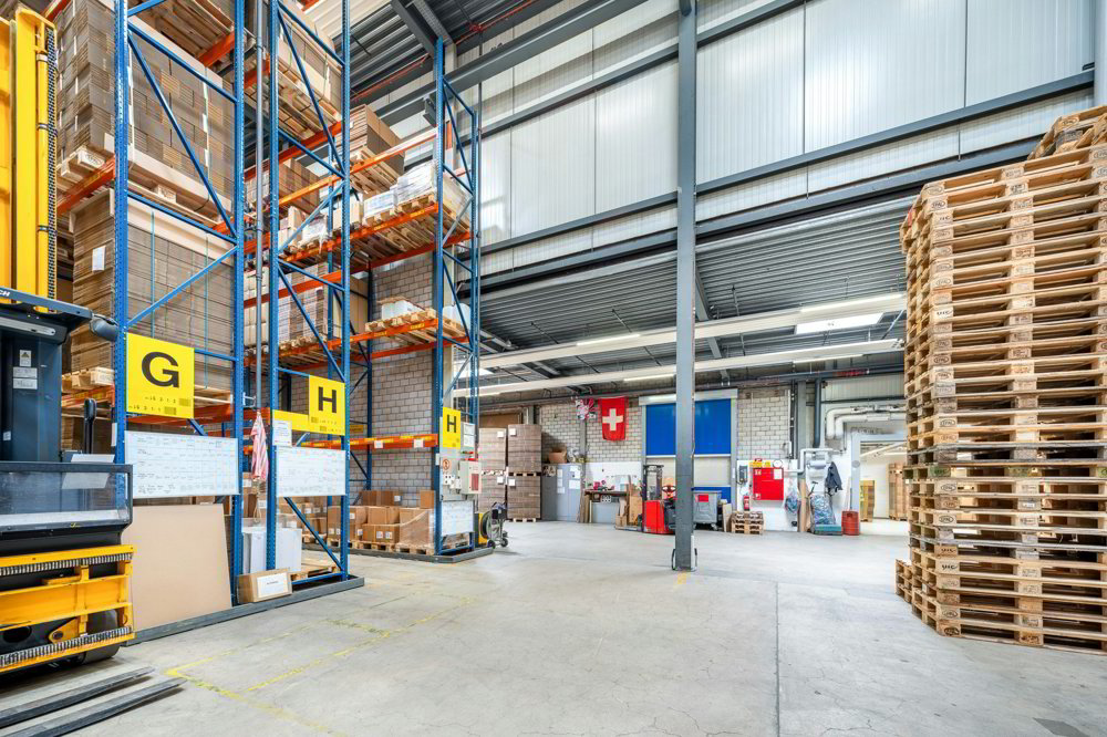 null rooms Office & Commercial for rent in Regensdorf - image 1/5