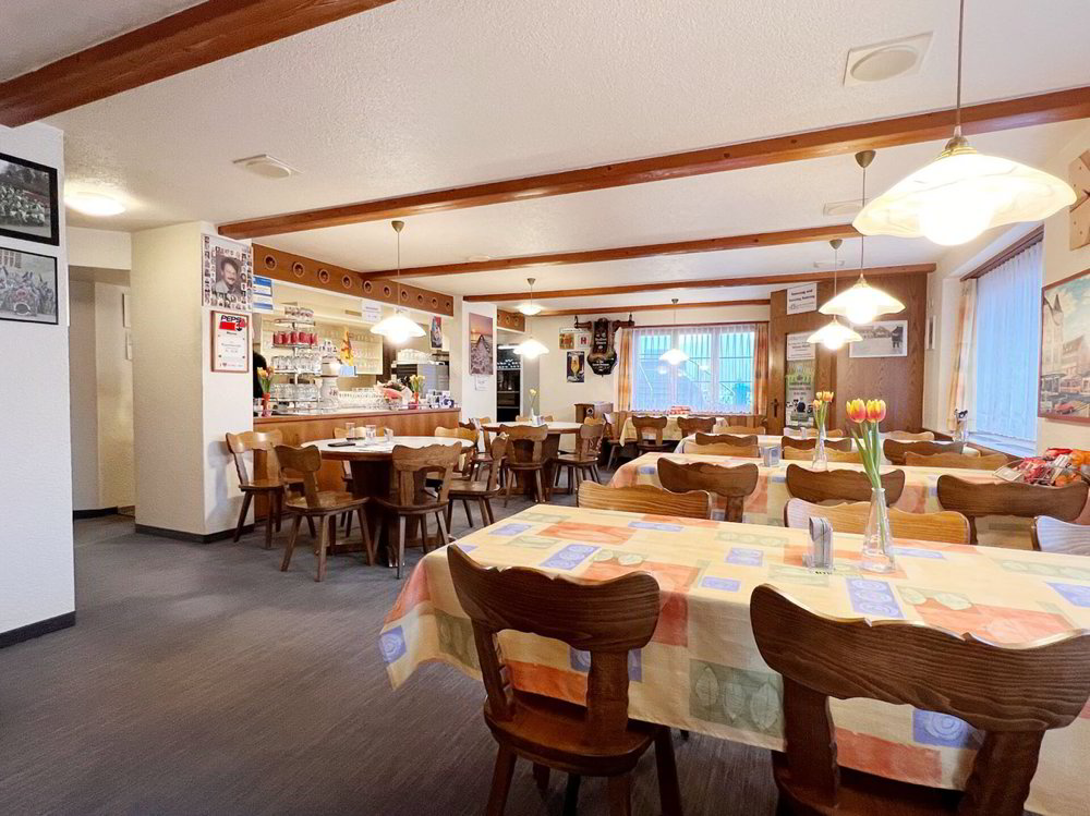 Restaurant Central mit Wohnung und Garage - Ansicht 4