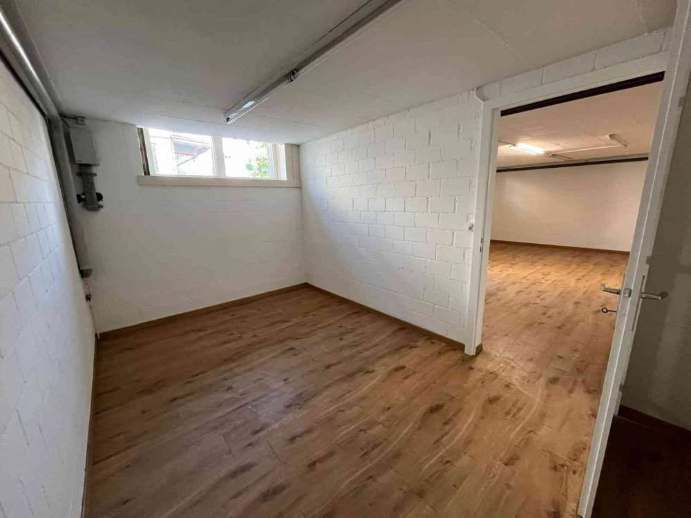 Büro-/Hobbyraum mit Parkplatzmöglichkeit - Ansicht 4