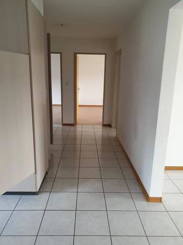 4 Zimmer Wohnung zu vermieten in Fontenais - Bild 1/5