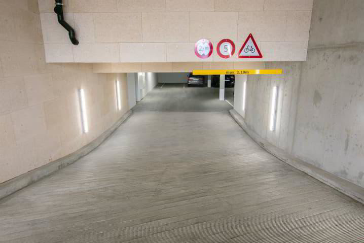 null Zimmer Parkplatz, Garage zu vermieten in Bienne - Bild 1/4
