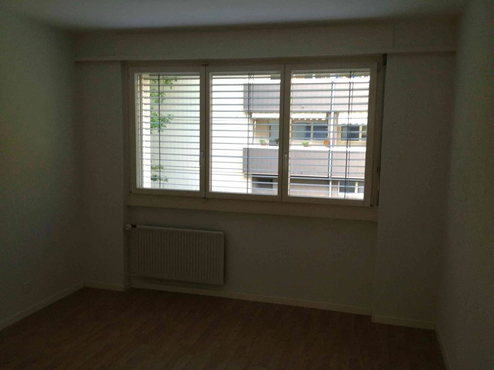 Appartamento di 3 locali in affitto a Spiez - immagine 1/9