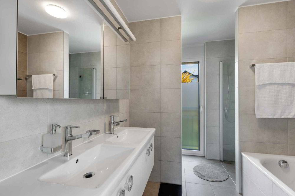 4 rooms Apartment to buy in St-Sulpice VD - image 1/9