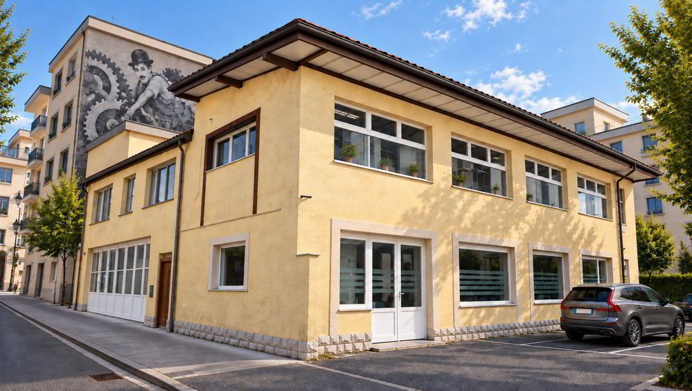 null rooms Office & Commercial to buy in Meyrin - image 1/2