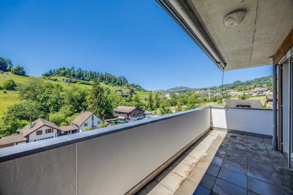 4 rooms Apartment to buy in Wald ZH - image 1/13