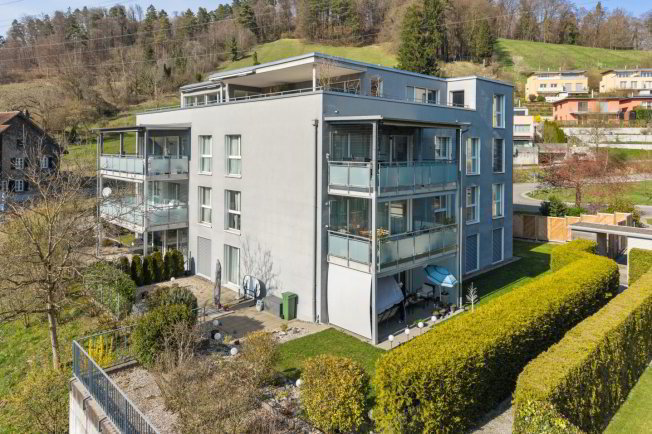 5 rooms Apartment to buy in Winterthour - image 1/1