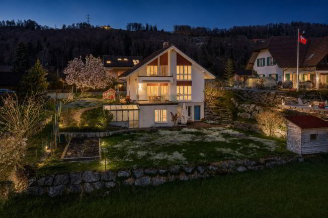 Casa di 7 locali in vendita a Eschenbach SG - immagine 1/1