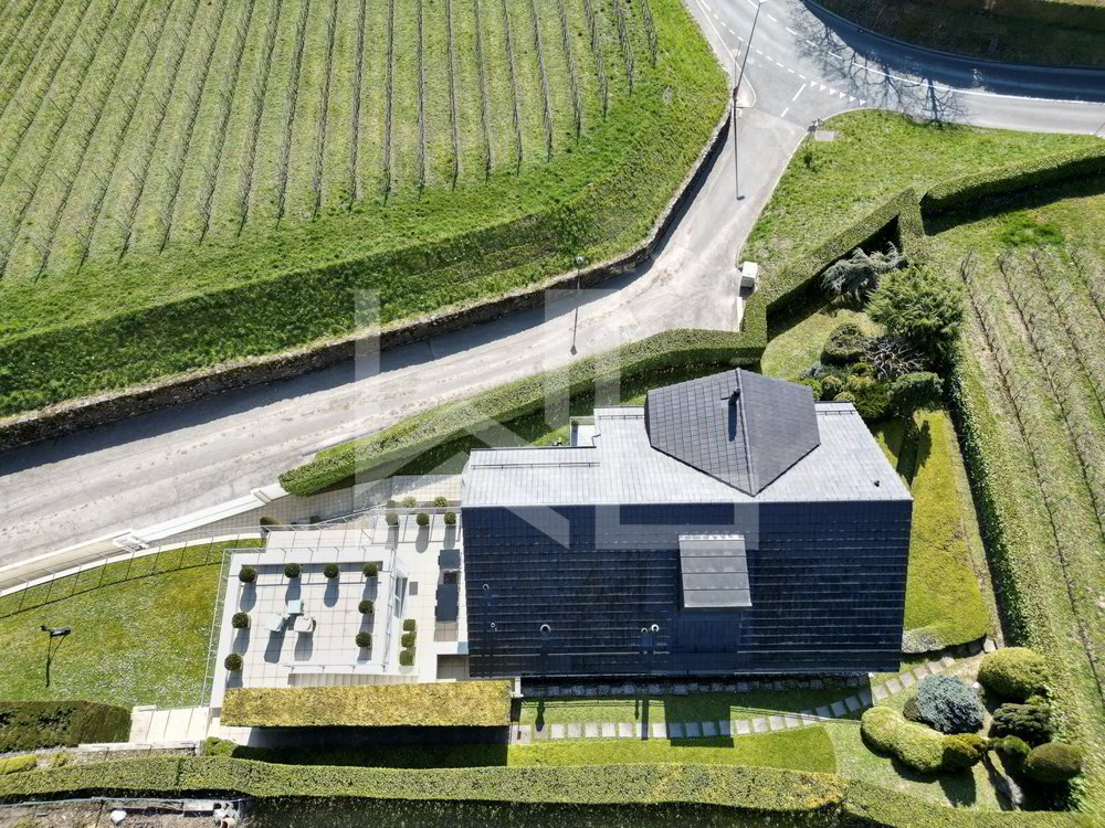 Maison 13 pièces à acheter à Begnins - image 1/11