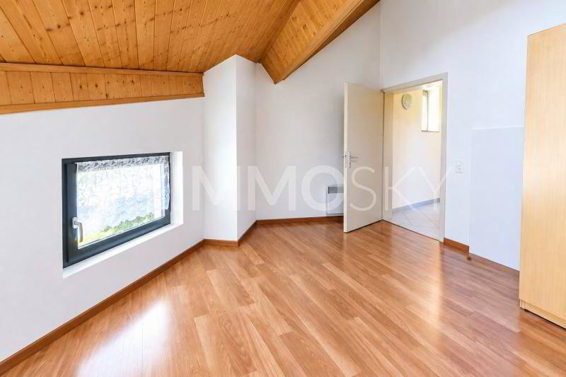 5 rooms House to buy in Miglieglia - image 1/5