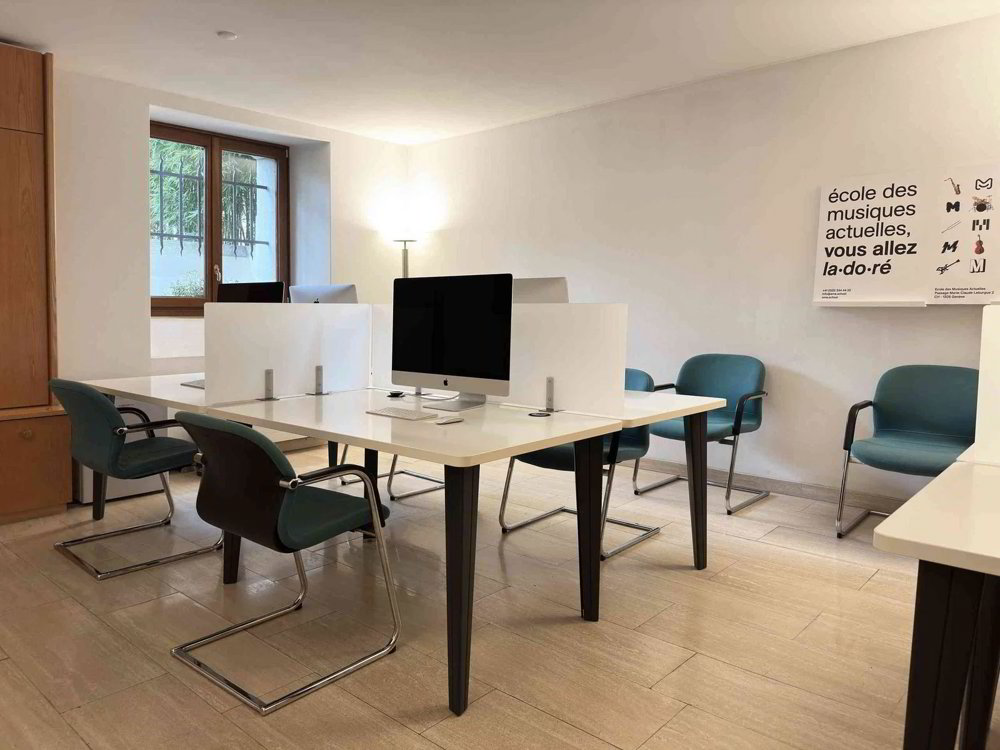 6 rooms Office & Commercial for rent in Geneva - image 1/5