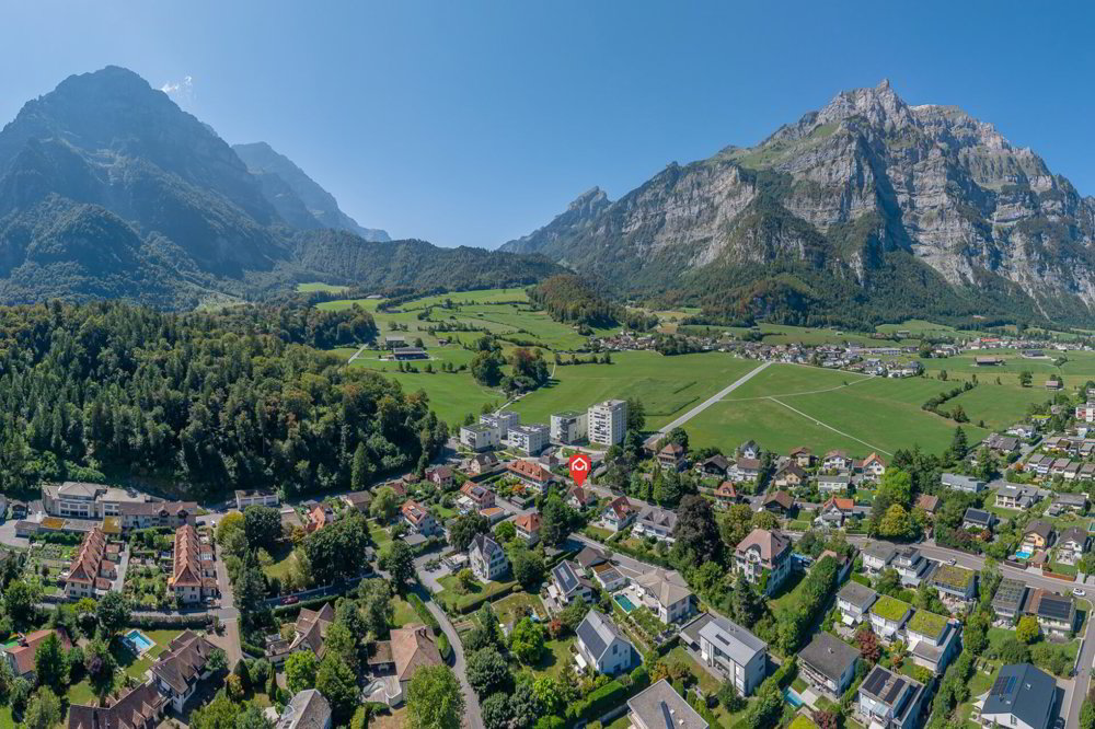 Casa di 7.5 locali in vendita a Glarus - immagine 1/14