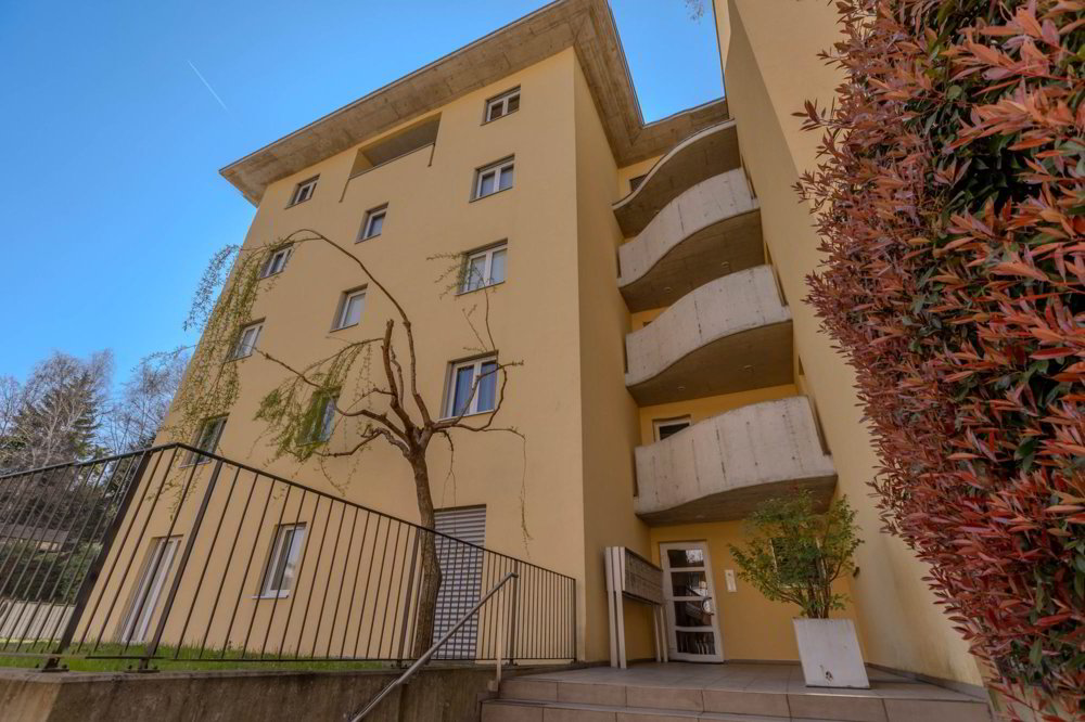 3.5 rooms Apartment to buy in Porza - image 1/11
