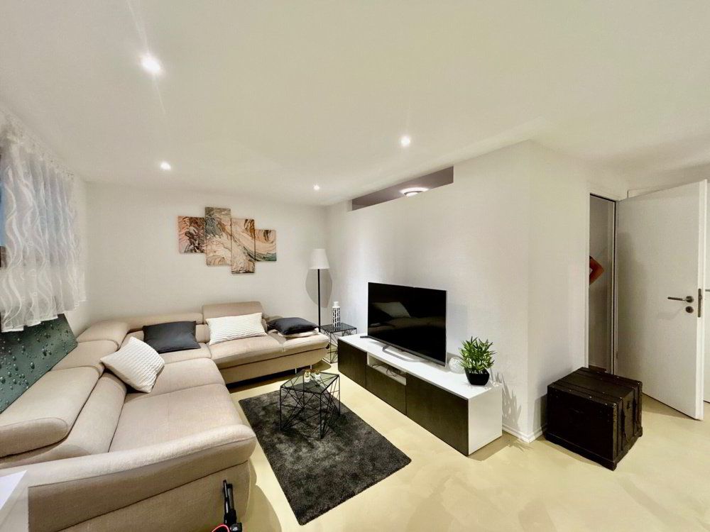 5.5 Zimmer Haus zum verkaufen in Mezzovico - Bild 1/9