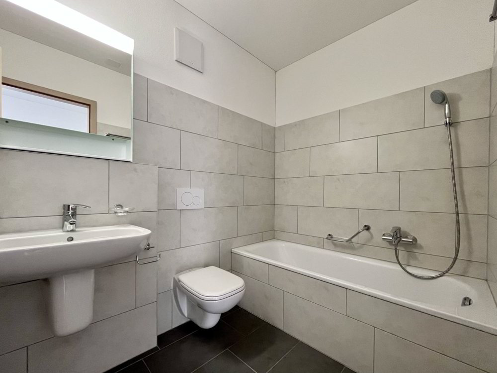 4.5 rooms Apartment for rent in Stabio - image 1/9