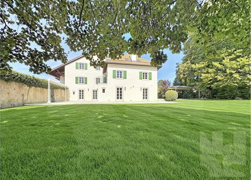 10 rooms House to buy in Versoix - image 1/3
