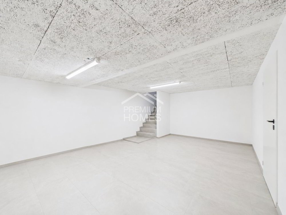 5 rooms House to buy in Thundorf - image 1/8