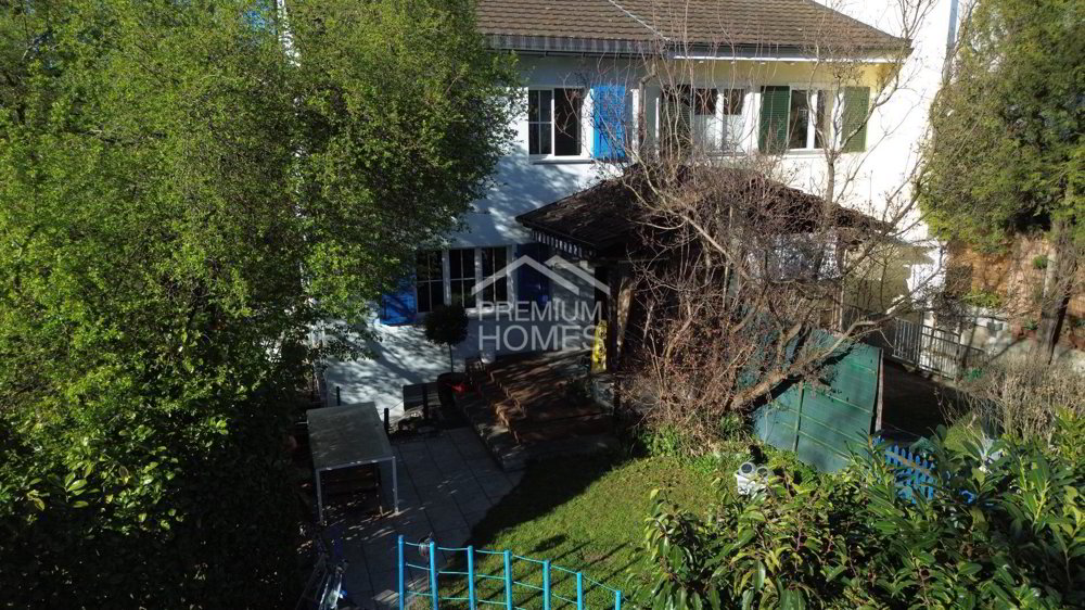 4 rooms House to buy in Oberwil BL - image 1/9