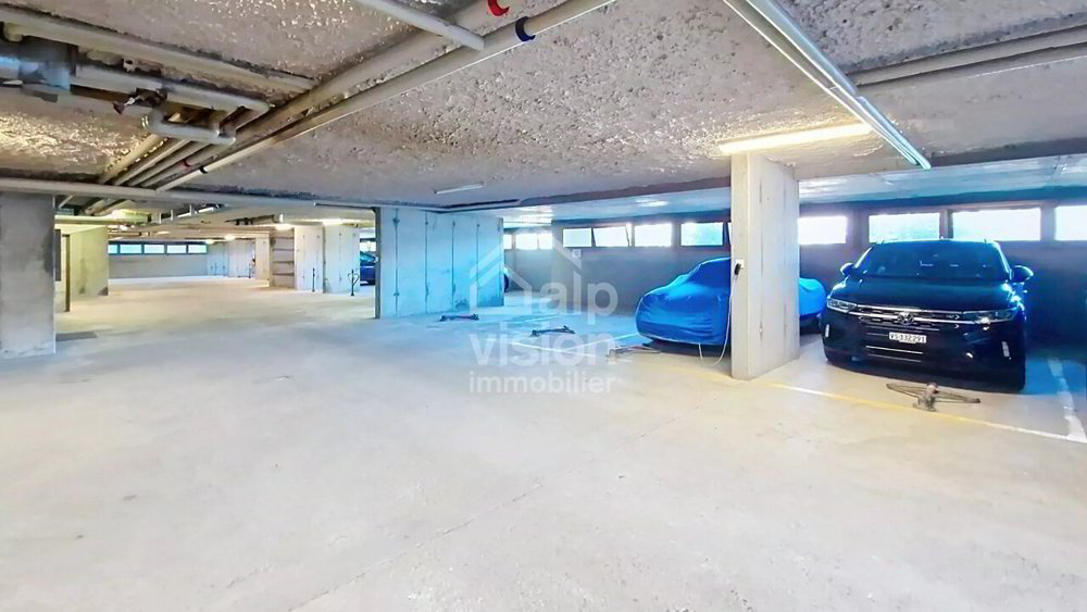 OPPORTUNITÉ RARE: PARKING COUVERT AU CENTRE DE VEYSONNAZ - Ansicht 4