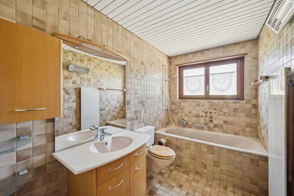 Casa di 5 locali in vendita a Erschwil - immagine 1/7