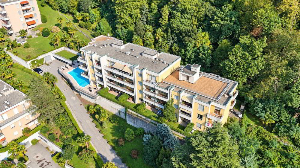 3 rooms Apartment to buy in Bissone - image 1/13