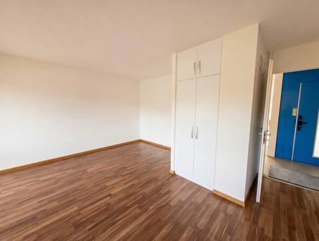 2.5 rooms Apartment for rent in Le Locle - image 1/4