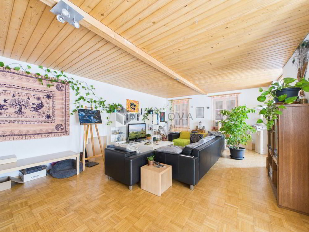 14 rooms House to buy in Huttwil - image 1/13