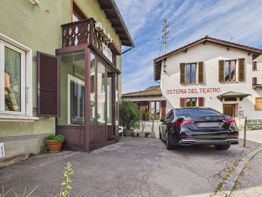 Casa di 7.5 locali in vendita a Banco - immagine 1/17